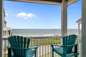 Property grounds - Topsail Getaway #194 – Oceanfront Luxury in Hampton Colony (North Topsail Beach)
