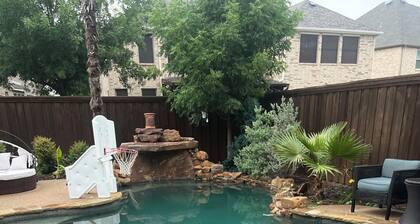 Great neighborhood house with two bedrooms upstairs available to rent