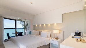 Suite – deluxe | Utsikt mot strand/hav