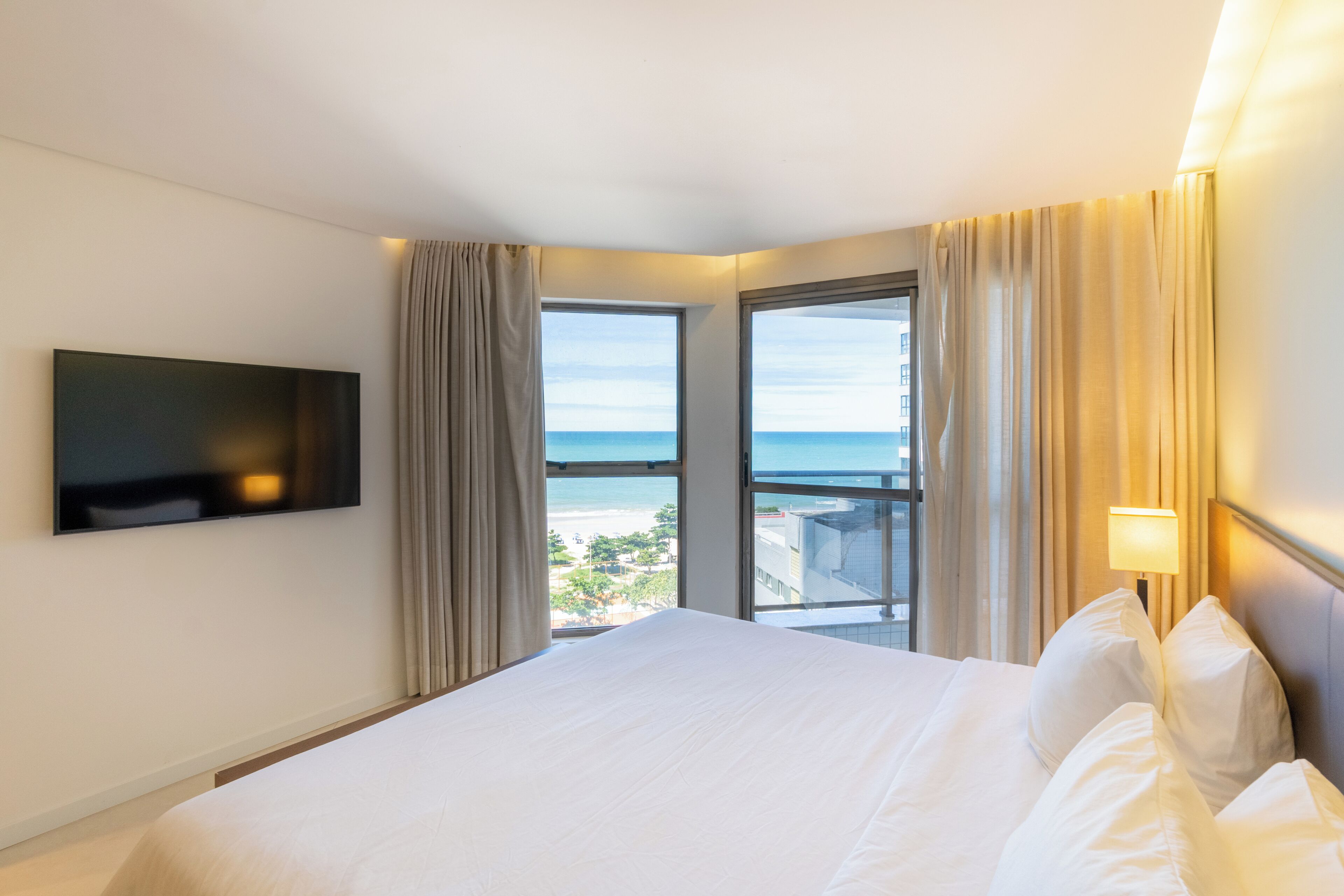 En la playa, arena blanca