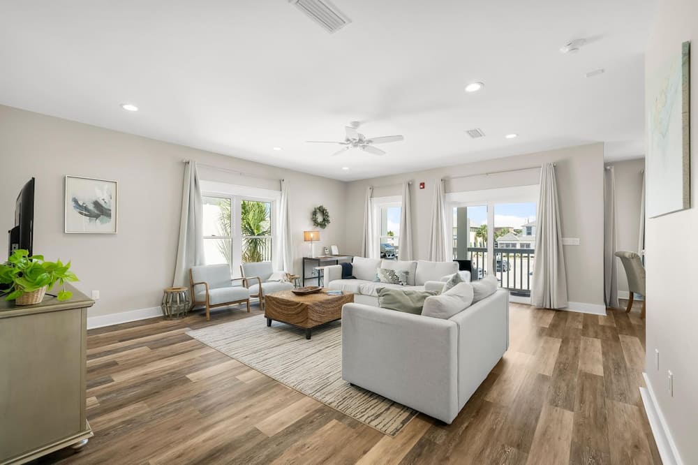 Pet Friendly Beach House - Marina View - Port St. Joe, FL