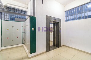 Interior - Serene comfy  apartment in Nairobi with AC and fitness room (Nairobi)