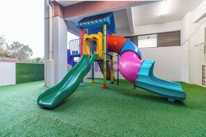 Children’s area - Serene comfy  apartment in Nairobi with AC and fitness room (Nairobi)