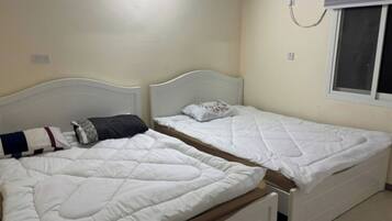 House, 1 Bedroom, Balcony, Garden View