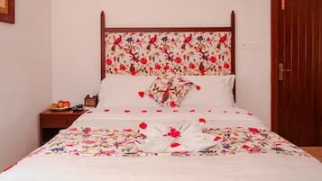 1 chambre, fer et planche à repasser, draps fournis