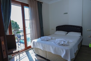 Standard Room | Free WiFi, bed sheets