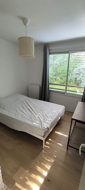 3 chambres, lit parapluie, Wi-Fi gratuit, draps fournis