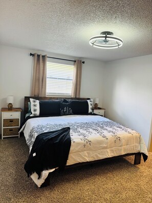 2 Schlafzimmer, Bügeleisen/Bügelbrett, kostenloses WLAN, Bettwäsche