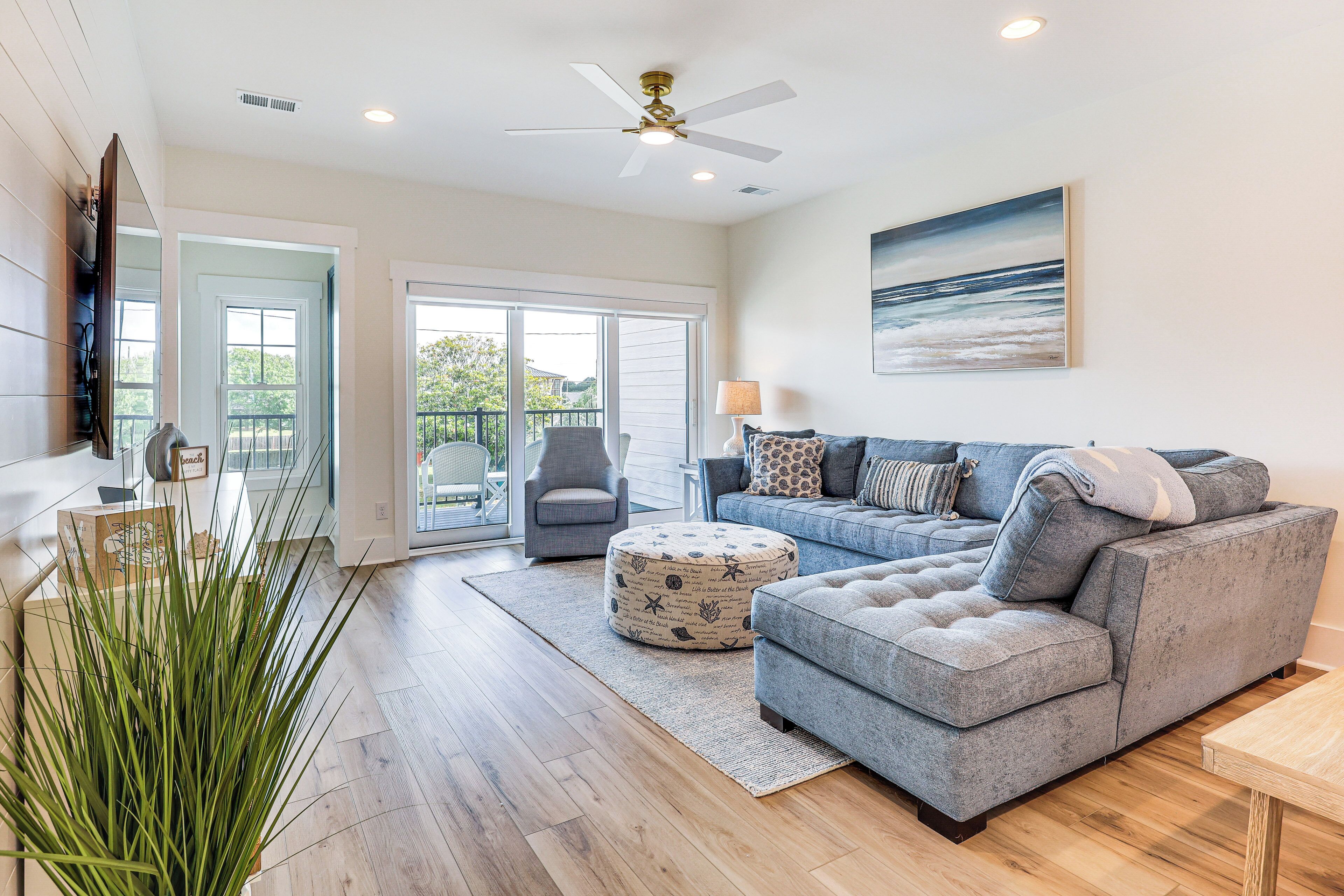 Apartment (4 Bedrooms) | Front of property