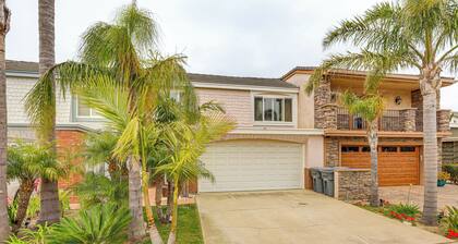 Chic Coastal Home w/ Outdoor Oasis in Oxnard!