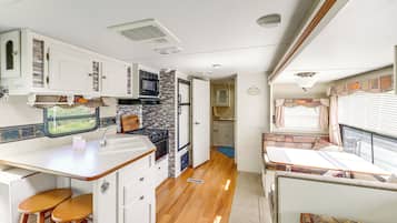 House (1 Bedroom) | Interior