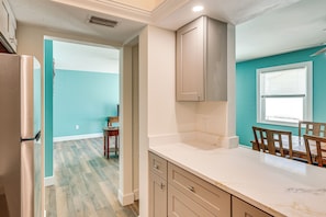 Interior - 3 Mi to Fort Myers Beach: Unit w/ Furnished Patio! (Fort Myers Beach)