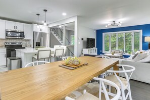 House (4 Bedrooms) | Interior - 3 Mi to Main St: Modern New Paltz Home (New Paltz)