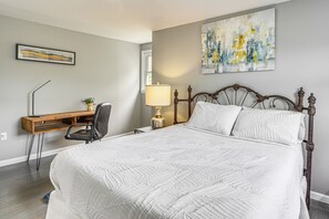 House (4 Bedrooms) | Interior - 3 Mi to Main St: Modern New Paltz Home (New Paltz)