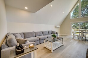 House (5 Bedrooms) | Interior - Private Dock & Beach Access: Outer Banks Area Home (Kill Devil Hills)