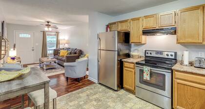 3 Mi to Cherokee Reservoir: Blue Haven Bungalow