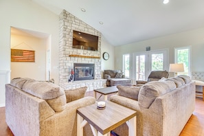 House (5 Bedrooms) | Interior