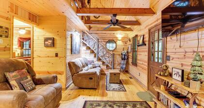 5 Mi to Unicoi State Park & Lake: Hot Tub Haven!