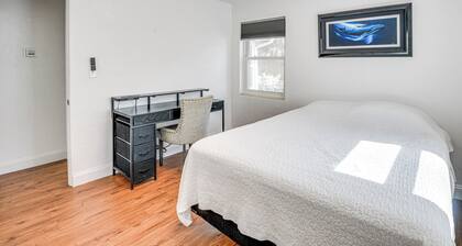 Walk to Ocean: Cozy Home w/ Yard in Ormond Beach!
