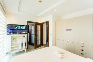 1 chambre, fer et planche à repasser, Wi-Fi, draps fournis