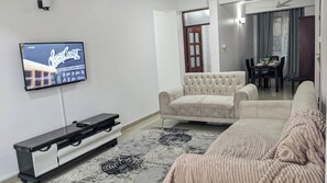 Apartment, 3 Bedrooms, Balcony, City View | Living room - Spacious Apartment in Dar es Salaam With City Views (Dar es Salaam)