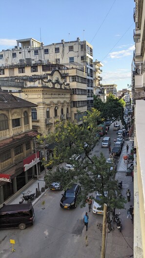 Apartamento, 3 quartos, sacada, vista para a cidade | Fachada