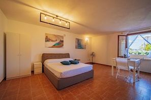 Standard Apartment, Courtyard View | View from room