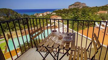 Panoramic Apartment, Sea View, Tower | Terrace/patio