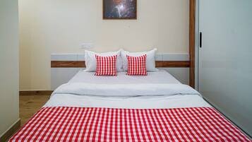 Standard Double Room | Soundproofing