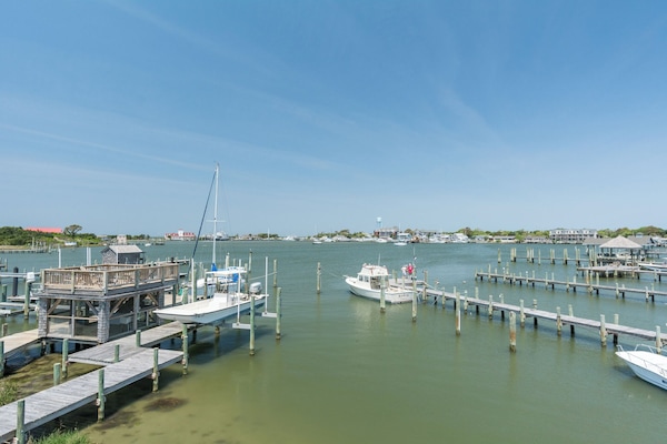 CV9A: Net House A l Deck View