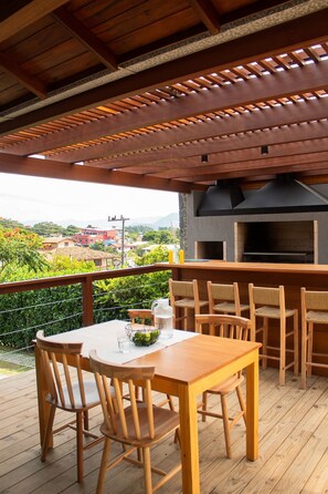 Experiência Casa Valley 02 - Praia do Rosa/SC com Piscina Aquecida, Spa e Café da Manhã | Servicios de la habitación