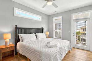 5 bedrooms, internet, bed sheets, wheelchair access