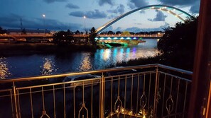 Superior Twin Room, 2 Single Beds, River View