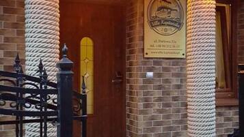 Bagian depan properti