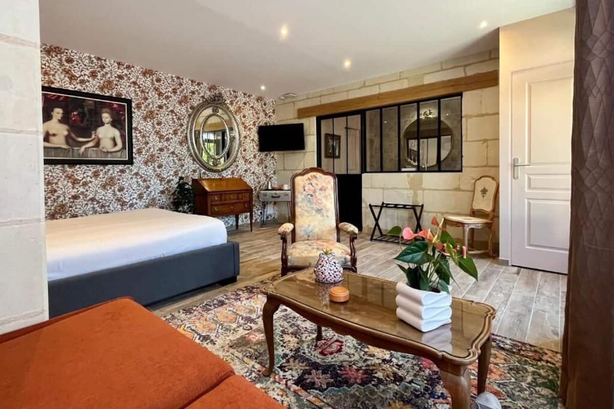 Classic Quadruple Room | Soundproofing, free WiFi, bed sheets