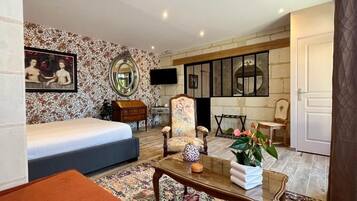 Habitació quàdruple clàssica | Habitacions insonoritzades, wifi gratuïta i roba de llit