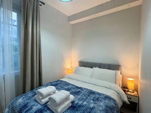 2 quartos, ferros/tábuas de passar roupa, Wi-Fi de cortesia
