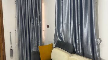 House, 2 Bedrooms, Balcony | Living room