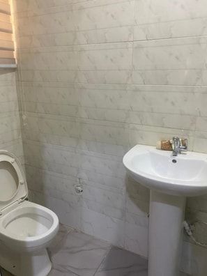 House, 2 Bedrooms, Balcony | Bathroom
