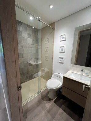 Appartement Confort, balcon | Salle de bain