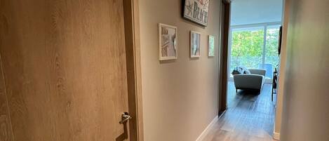 Comfort Apartment, Balcony | Living area