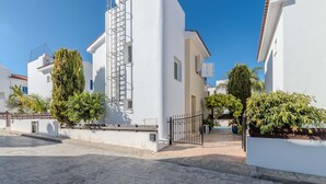 Unclassified image, 4 of 7, button - Villa Kos 7 in Paralimni (Paralimni)