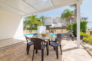 Villa - Pernera Blue Villa in Protaras (Paralimni)