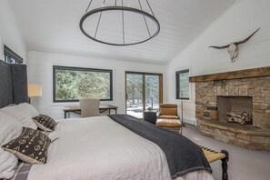 5 chambres, fer et planche à repasser, accès Internet, draps fournis