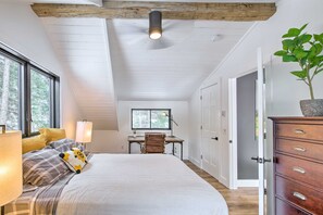 5 habitaciones, tabla de planchar con plancha y acceso a internet