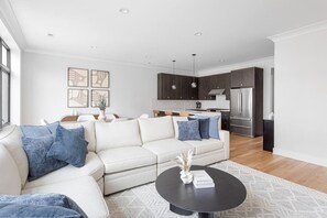 Smart TV, fireplace, offices