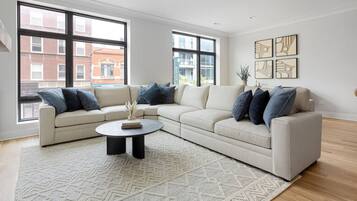 Smart TV, fireplace, offices