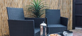 Countryside Stay Near JCB, Peak District & Alton Towers