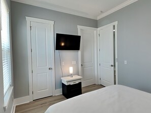 4 chambres, fer et planche à repasser, Wi-Fi, draps fournis