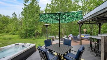 House, 3 Bedrooms | Outdoor dining